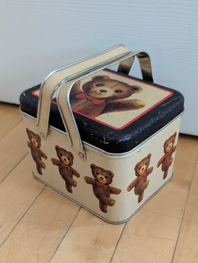 1983 Bristol Ware Vintage Teddy Bear Metal Tin Basket